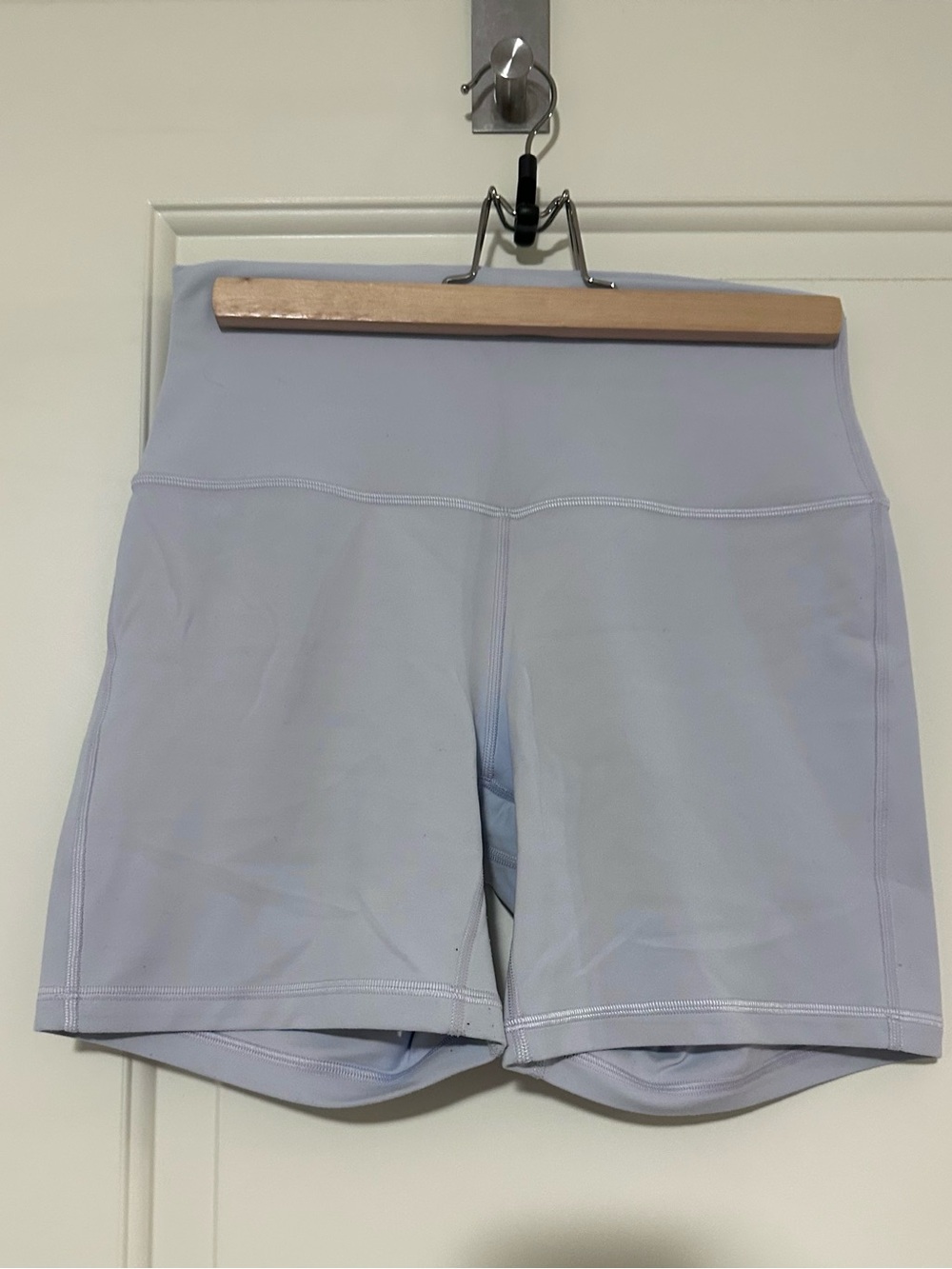 Women’s Lululemon Align 6” Shorts